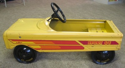 c1979 Vintage AMF SPORT GT Model B-501 PEDAL CAR - 34 1/4'' long