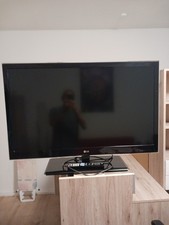 LG 42 Zoll Full HD LED Gebraucht Gut Erhalten Zustand