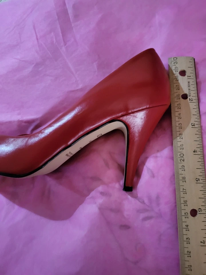 Zapatos de salón Dolcis Comfort Collection de cuero rojo para mujer talla 8M "Mary" Foto 3 de 4