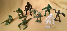 Soldier Army Men Lot 9 Astronaut Louis Marx Knight Warrior Green White Plastic.