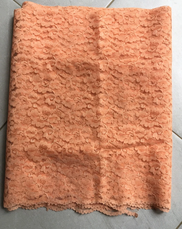 LACE FABRIC Apricot Synthetic 90 cm x 2.5 mths Orange Vintage Net Retro - Image 2 of 4