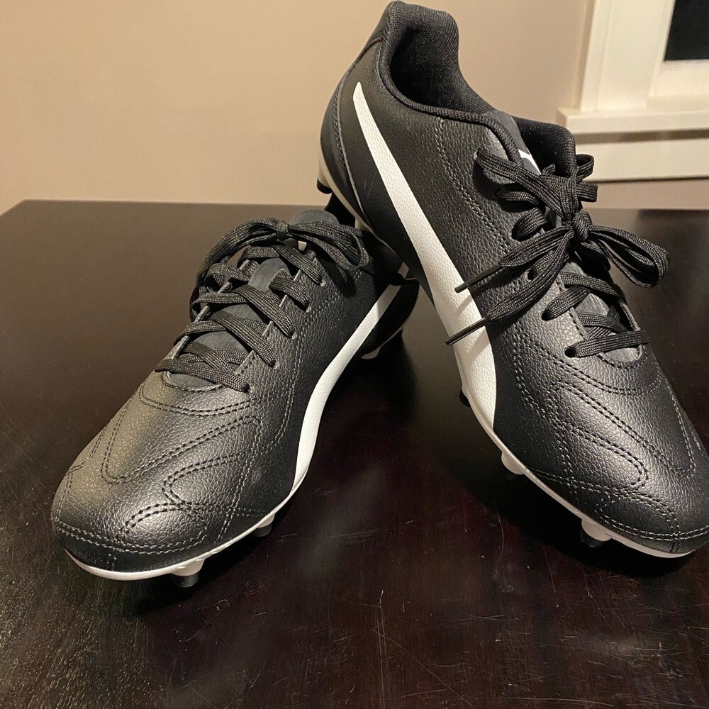 Puma Monarch II men’s technical sport cleats size 9 new no box