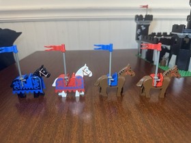 LEGO Black Monarch's Castle 6085 INSTRUCTIONS NOT INCLUDED. 100% Complete