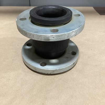 3'' - 80mm 4-Bolt Flange Flexible Rubber Expansion Joint