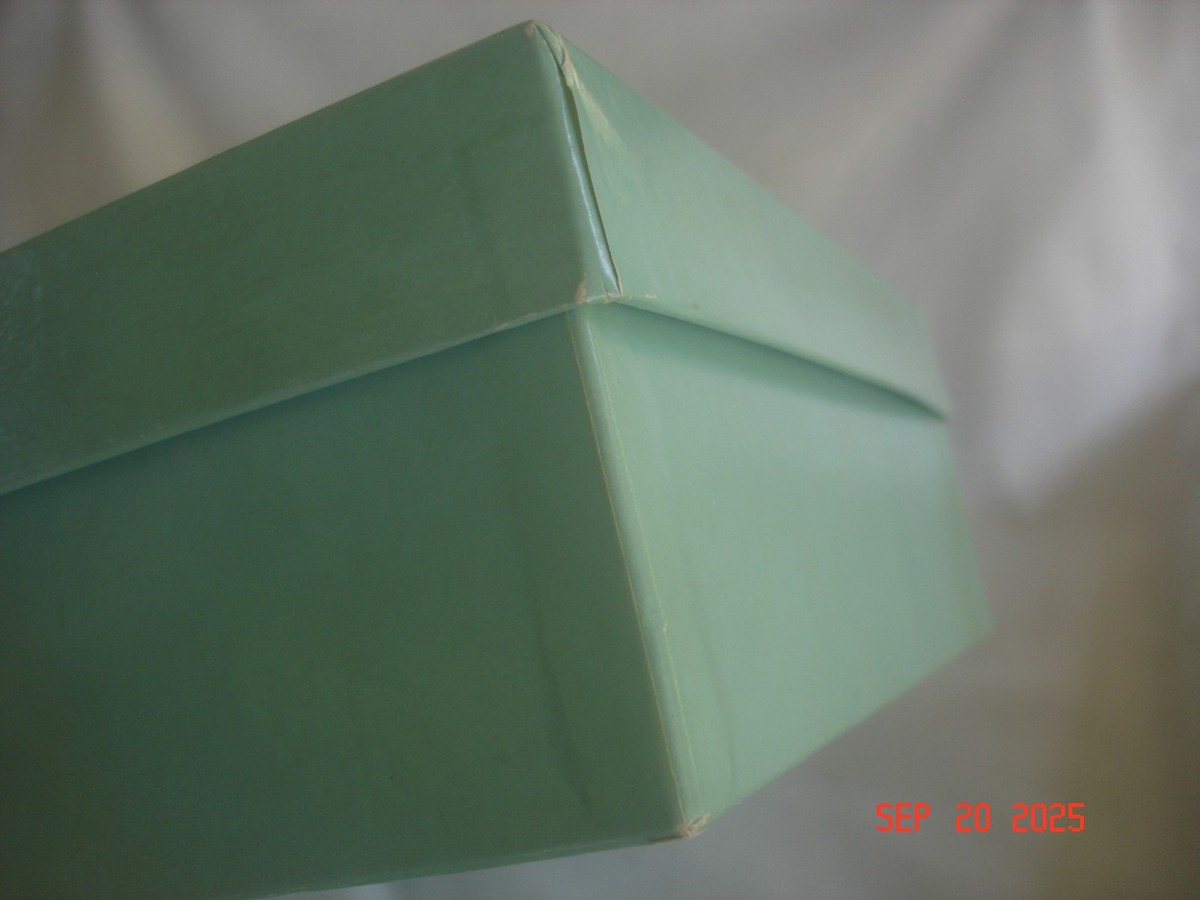 LARGER Vintage EMPTY TIFFANY & CO. BLUE GIFT BOX 9 3/4