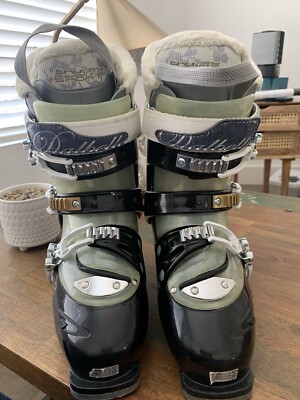 Dalbello Raya 8 WOMENS 25.5/8 US Black Downhill  Snow Ski Boots