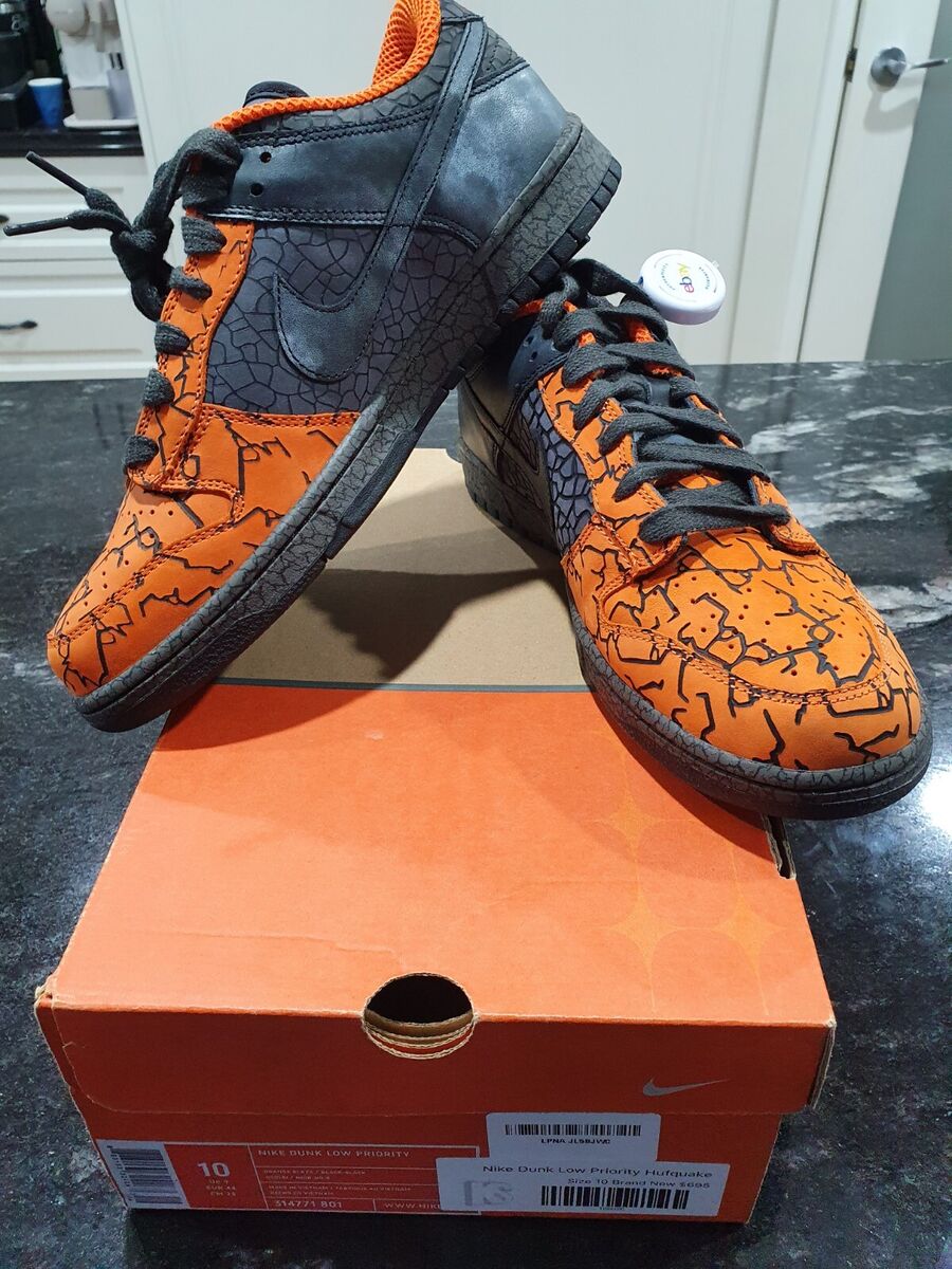 Nike Dunk Low Priority Hufquake US Size 10 Style 314771-801 Nike Dunk Low Priority Hufquake US Size 10 Style 314771-801