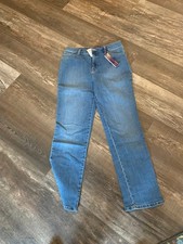 Gloria Vanderbilt Amanda Jeans - NEW 6 short