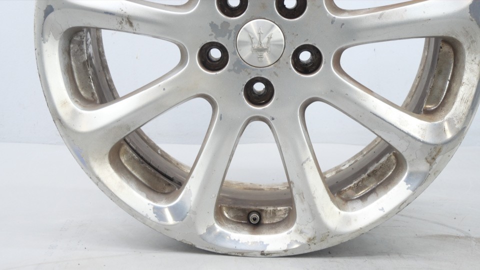 2005-2012 Maserati Quattroporte M139 8.5X19 19" Front Wheel Rim 82380701 OEM