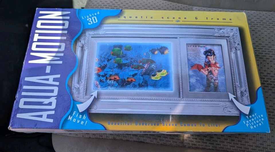 NEW 2004 VINTAGE AQUA-MOTION 3D UNDERWATER AQUATIC MOTION SCENE & QUARTZ CLICK - Image 2 of 2