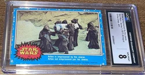 1977 OPC Star Wars #11 Artoo is imprisoned by the Jawas