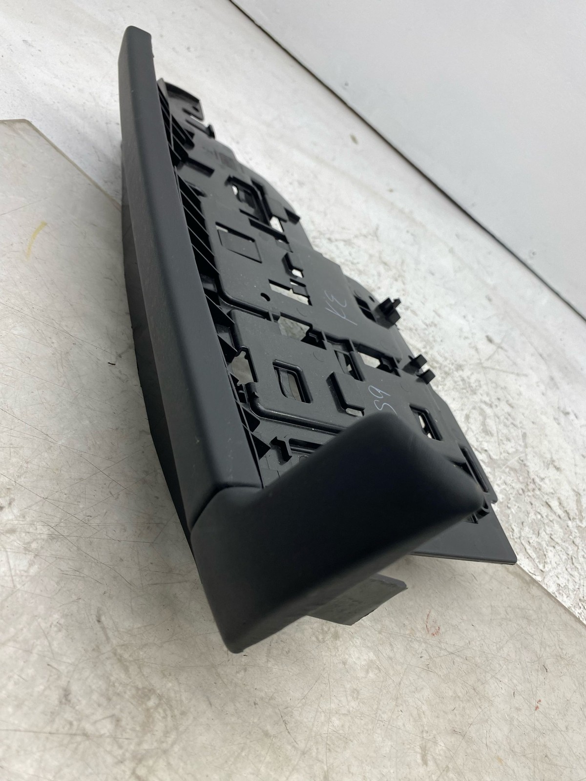 Bentley Flying Spur 2013-2018 FRONT+RIGHT+LOWER Seat control module