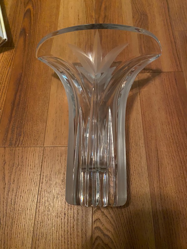 Mikasa Slovenia Crystal Vase Tulip