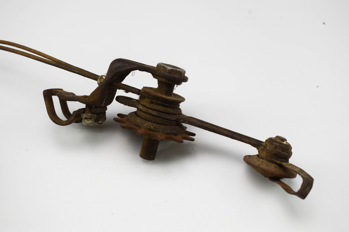 Dérailleur Arrière Vélo Vintage Cyclo – Levier à Câble Twin – Années 1930 (4 Vitesses)