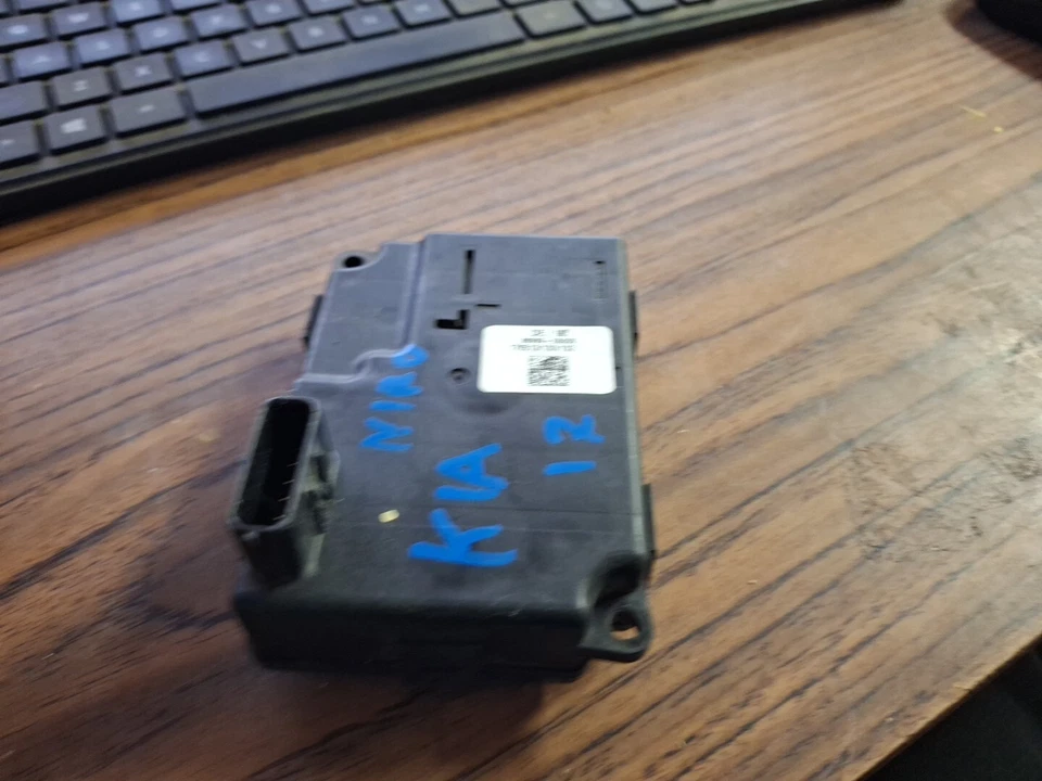 2017-2022 OEM Kia Niro AC Air Conditioner Heater Actuator Motor 86969-G5000 - Image 2 of 4