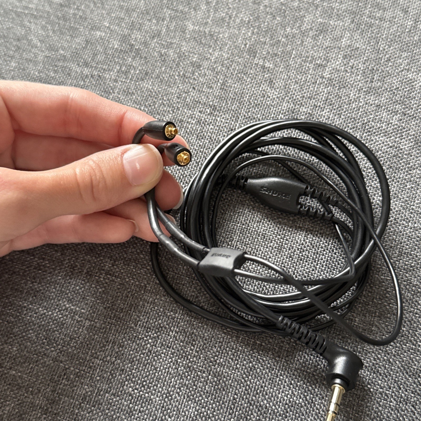 Oyaide HPC-MX Headphone Cable (3.5mm to MMCX) Black 2.5m - No Box