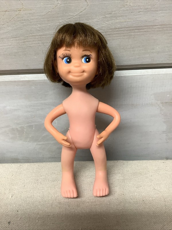 Vintage GiGi Perfekta Pedigree Doll 60s-70s Made in Hong Kong
