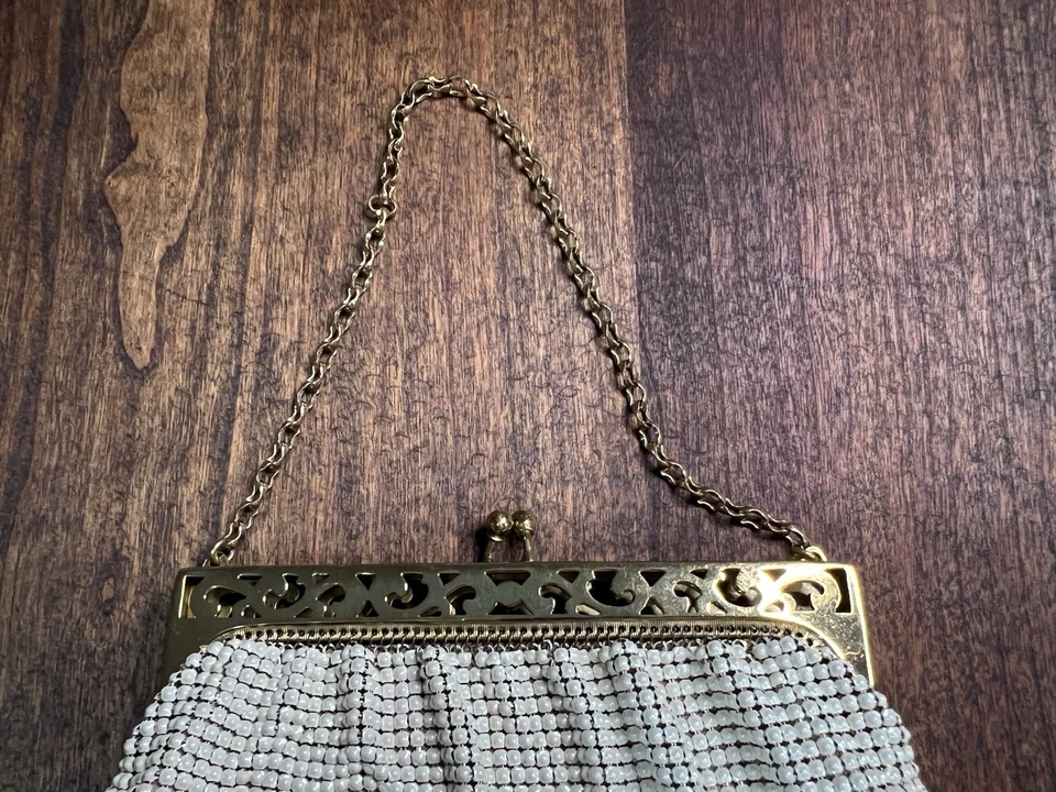 Bolso/cartera vintage Whiting and Davis Co. malla fina marfil con cadena EE. UU. 2936 Foto 3 de 4