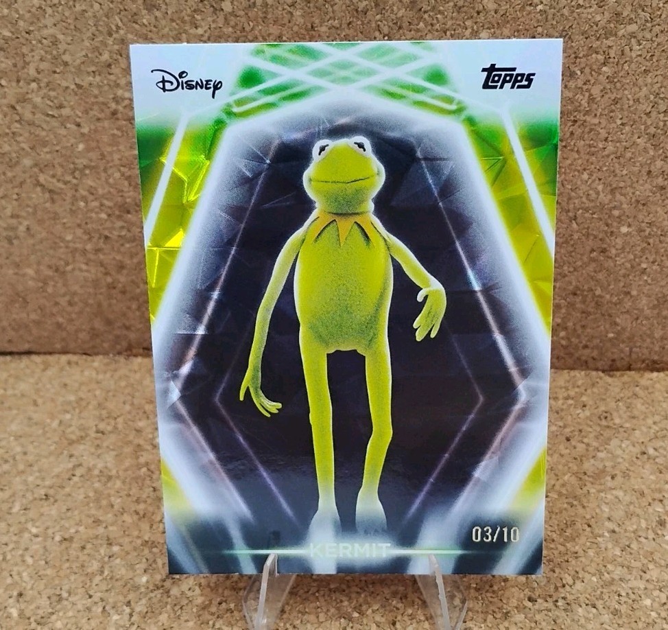 2026 Topps Disney Neon Diamante Foil Parallel Kermit #186 Numbered /10 