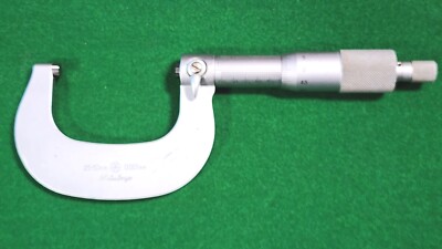 MITUTOYO OUTSIDE MICROMETER 25mm TO 50mm  .001mm Res.