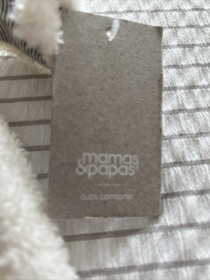 Mamas & and Papas Duck Comforter to the World Plush Baby