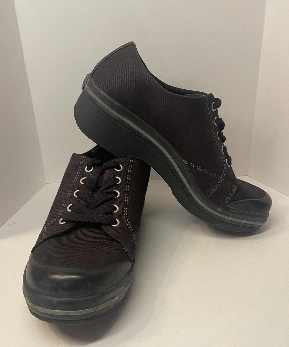 Dansko vegan sales lace up shoes