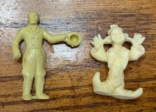 1950 MINIATURE CIRCUS RING MASTER AND CLOWN FIGURES