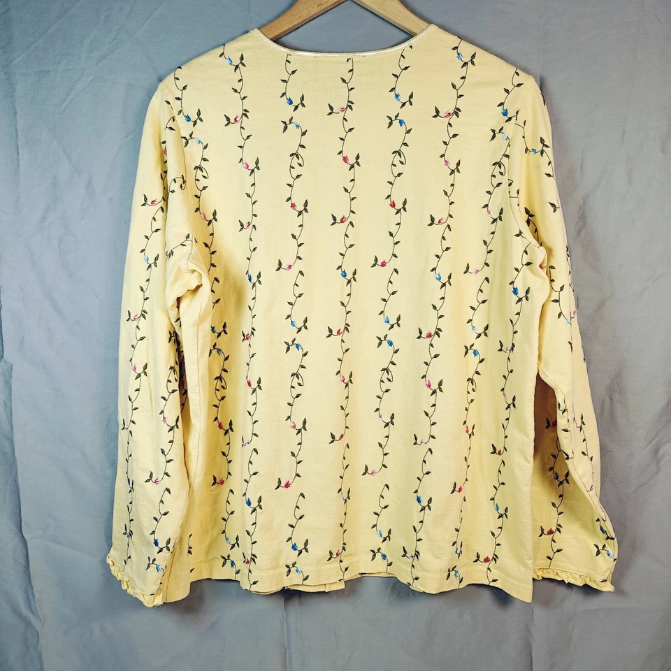 Denim & Co. Cárdigan con botones delanteros amarillo mantequilla bordado floral XL Foto 2 de 4