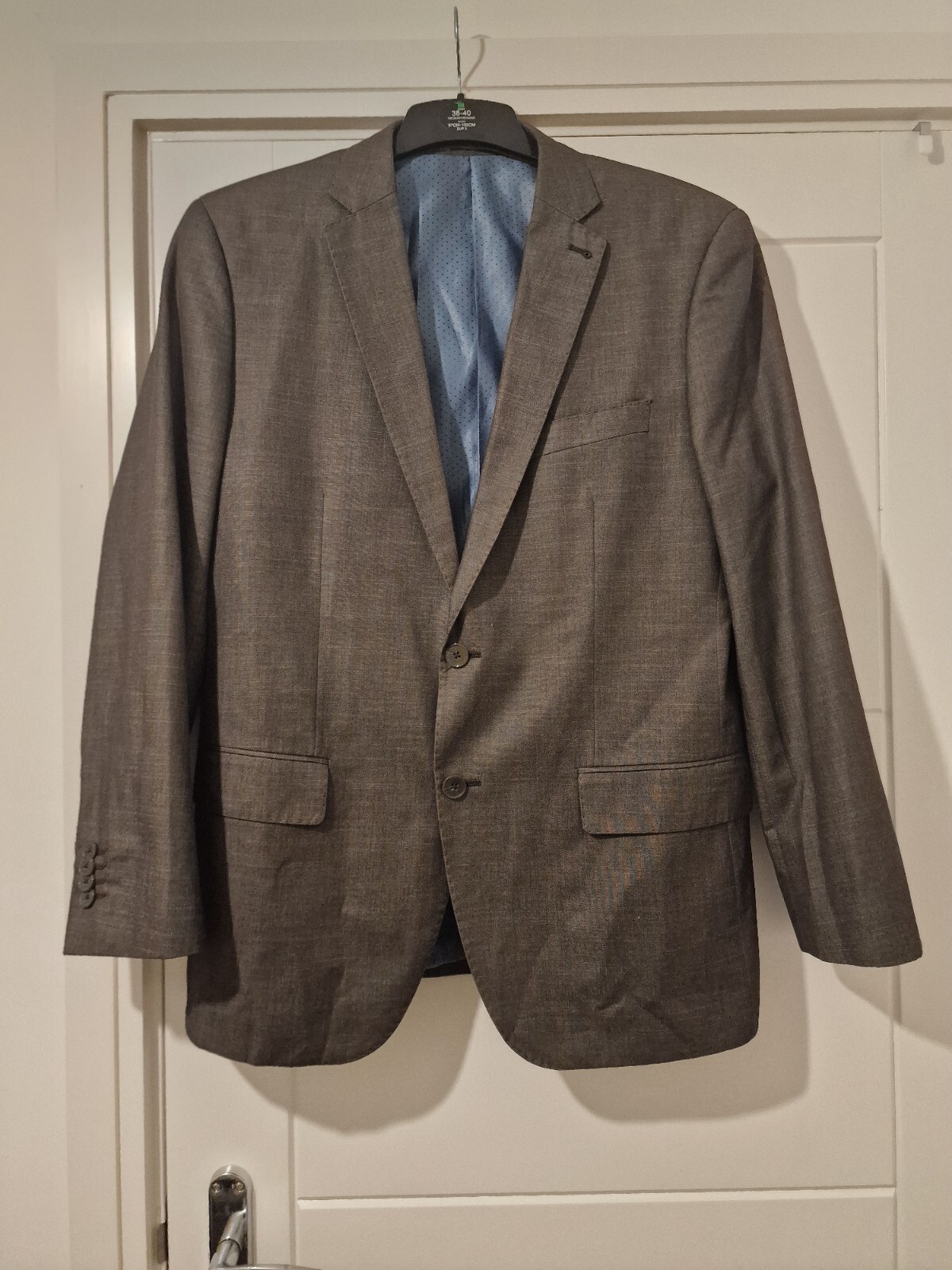 George (ASDA) Grey Suit Jacket. Size 40s. Used. In A Very Good Condition.