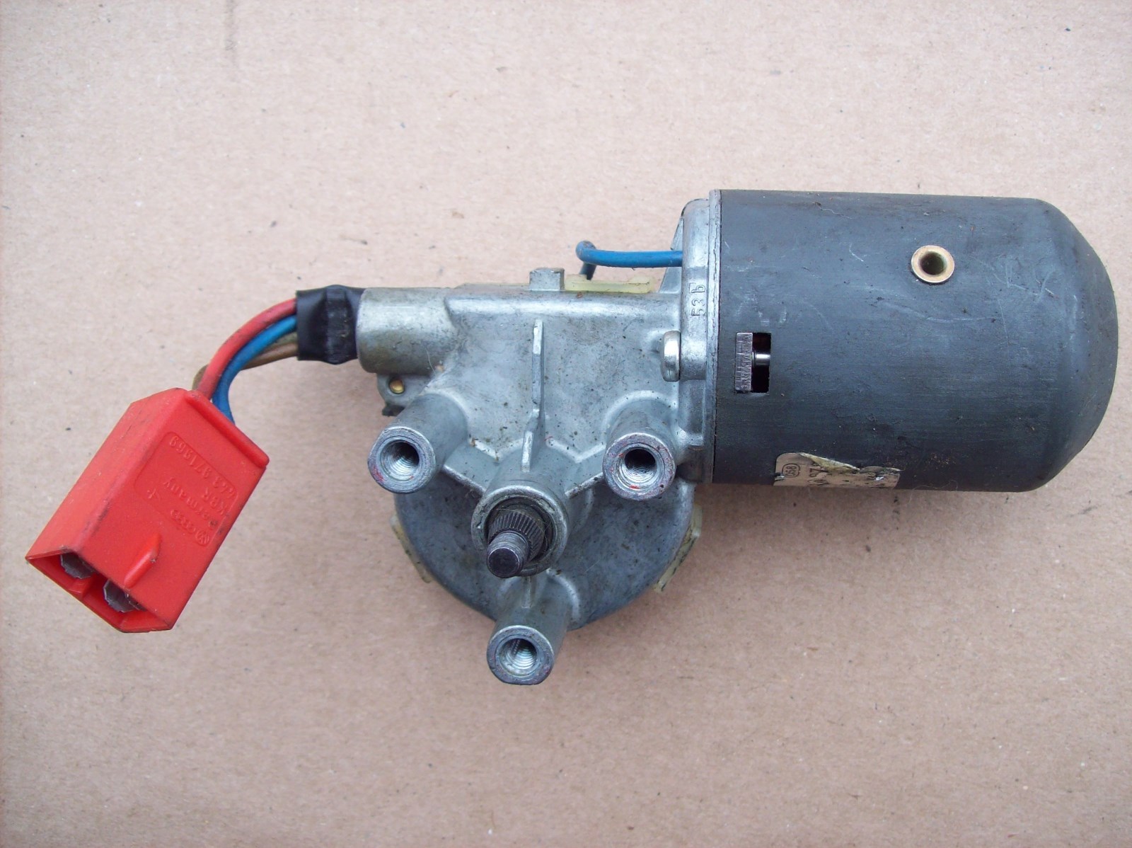 Porsche 944 & 944 Turbo Rear Hatch Release Motor 944.624.024.00 eBay