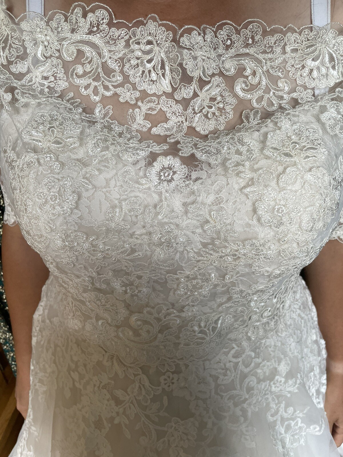 Picture 5 of 24