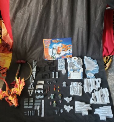Mega Bloks-Fire Storm Fortress- 9887-Fire- Smoke Breathing Dragon