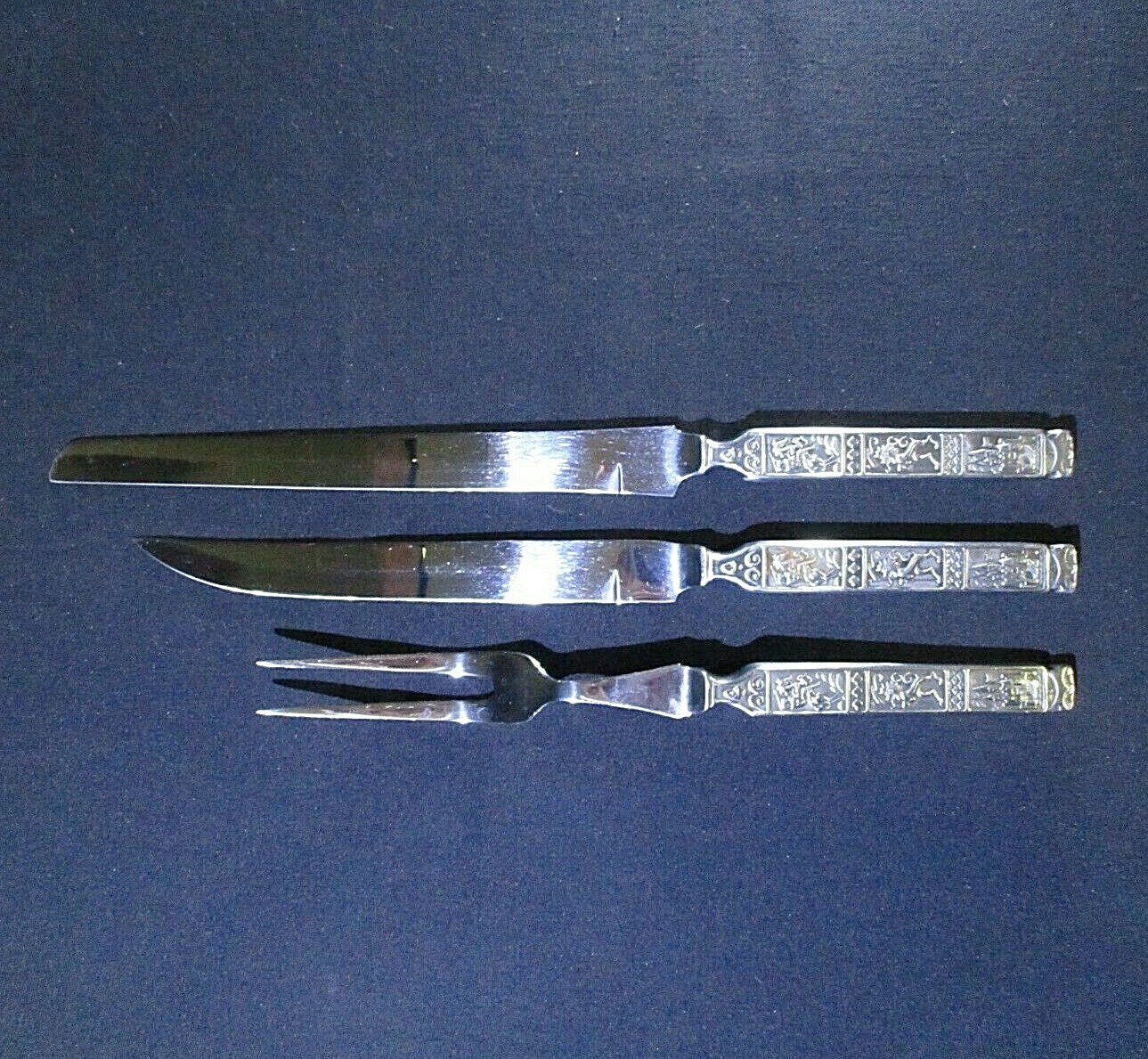 Vintage National Crusader, Stainless Carving Set - Castle, Lion, Knight Pattern-image