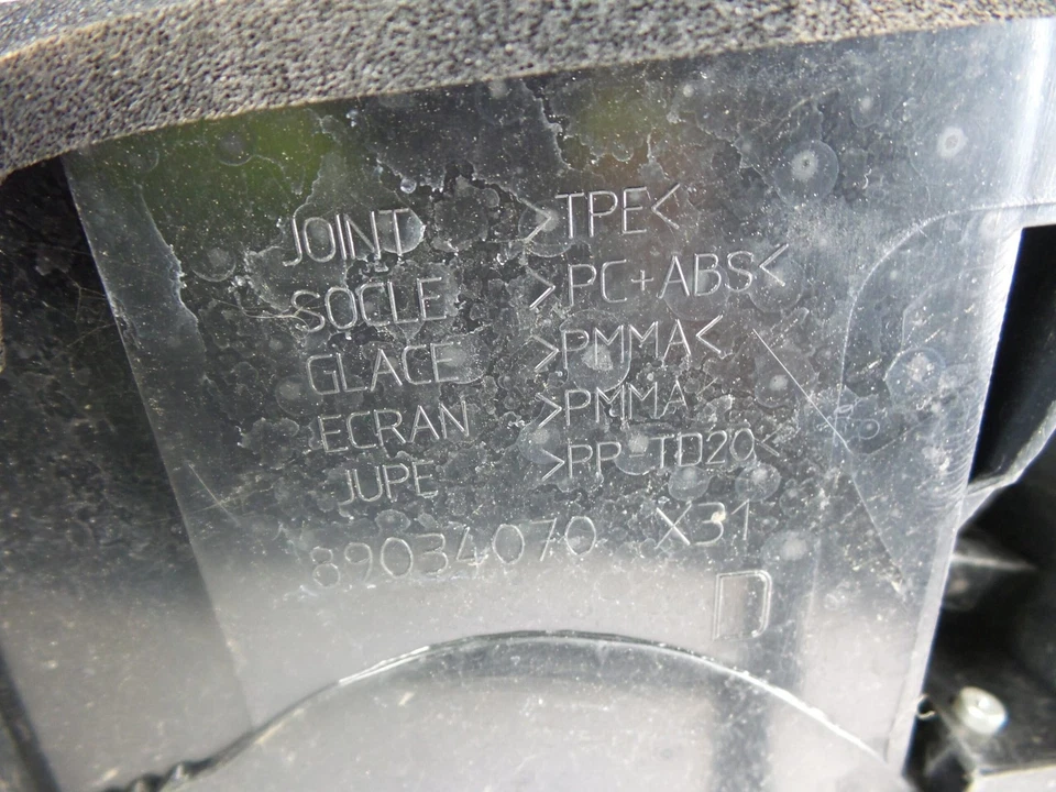 89034070 LAMPADA POSTERIORE SINISTRA / 143083 PER CITROËN C3 II SC_ 1.4 HDI 70 - Immagine 4 di 4