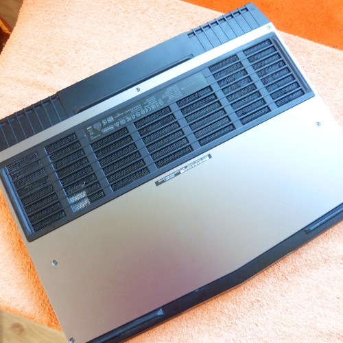 Alienware 15 R4 15 Zoll FHD Gaming GTX l 2TB SSD NEU I i7 8GEN HEXA I Windows 11 - Bild 18 von 19