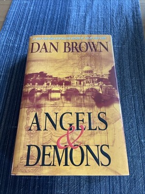 Dan Brown '' Angels & Demons '' 2003 1st Atria Hardcover Edition Thriller