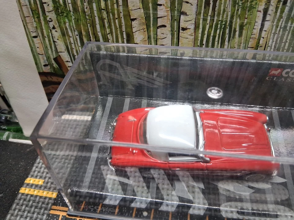 Corgi Classics 02301 Austin Healey Hard Top Colorado Red - Image 4 of 4