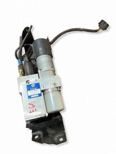 BMW 5 E60 E61 2005 Hydraulikpumpe Heckklappe Kofferraumdeckel 7111867 NVP7355