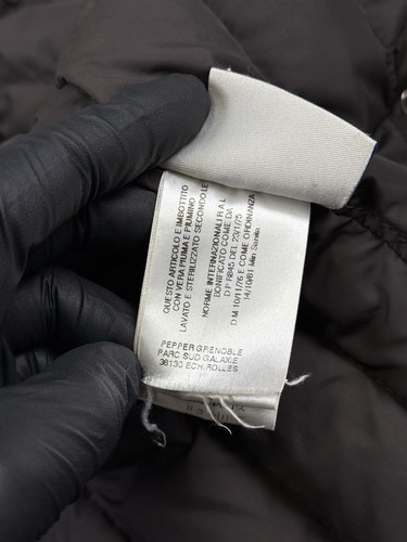 Chaqueta parka acolchada de plumón Moncler para hombre talla 4 - Imagen 20 de 24