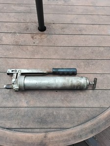 BARN FIND-LINCOLN MODEL 1012 SERIES C LUBE GUN- NICE WORKING VTG UNIT