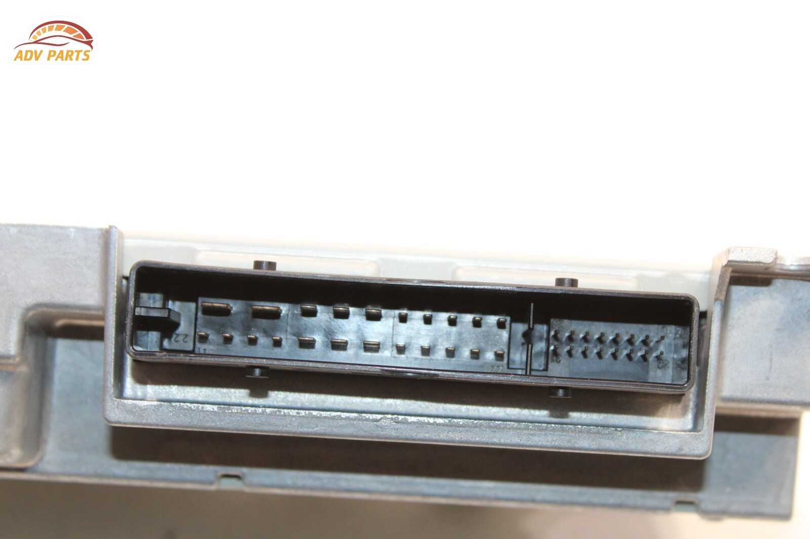 2017 - 2018 BENTLEY BENTAYGA RADIO ANTENNA BOOSTER AMPLIFIER MODULE UNIT OEM