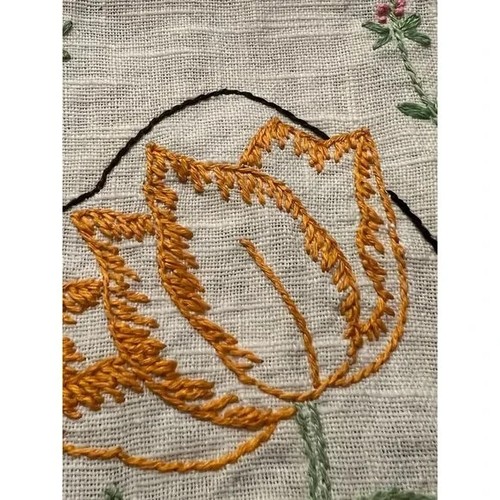 Vintage handmade embroidered table scarf lace trim flowers greenery 12" x 10" - Picture 2 of 2