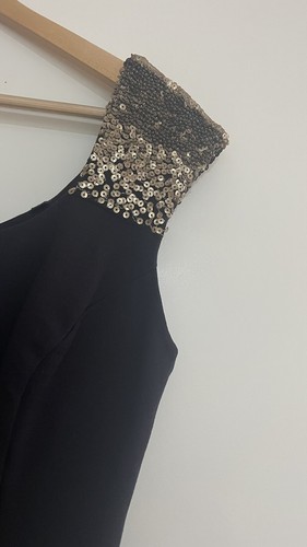 Guess Bodycon Scoop Neck Black Dress Gold Sequin Size M - Excellent condition - Picture 2 of 5