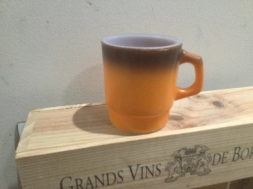 VTG RETRO Anchor Hocking Fire King Milk Glass Orange/Brown Stacking Coffee Cup