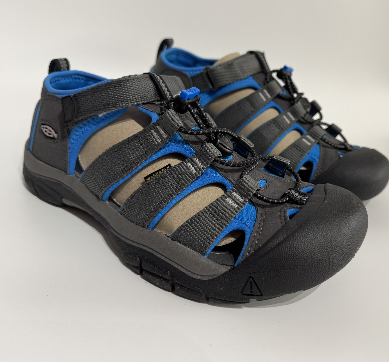 Sandali da acqua KEEN Newport H2 punta chiusa magnete blu brillante 7 US unisex grandi