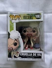 Funko Pop! Vinyl: Disney Villains Cruella de Vil #1083 Figure with Protector