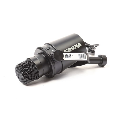 Shure MV7 Dynamic Unidirectional Dual XLR/USB Podcasting Microphone - SKU2087315