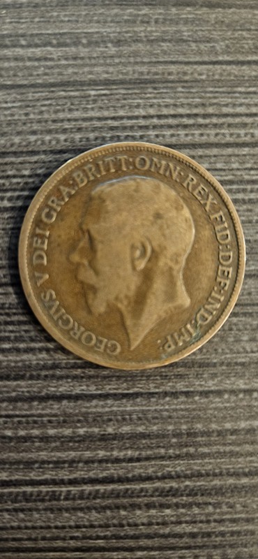1917 United Kingdom One Penny King George V,  Seated Britannia Circulated F85