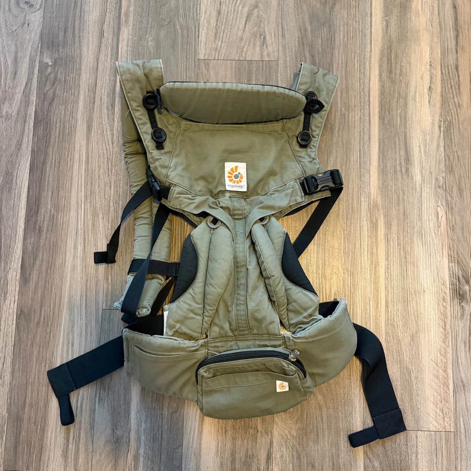 Ergobaby Omni 360 Baby Carrier Green BCS360GRN
Opens in a new window or tab