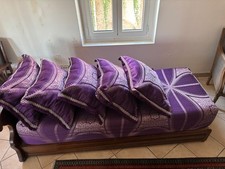 Canapé style oriental violet